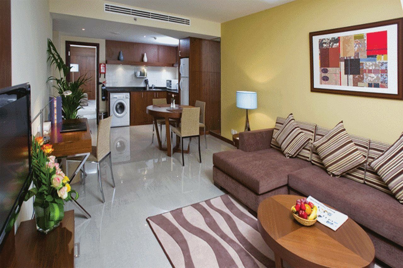 Phoenix Plaza Hotel Apartments Abu Dhabi Exterior photo